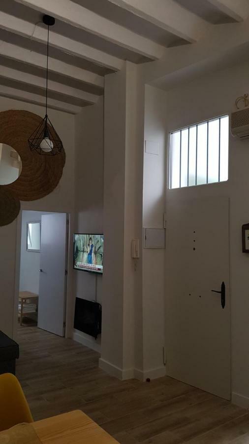 Luxury Apartment In Triana Close To The River Seville Exterior photo