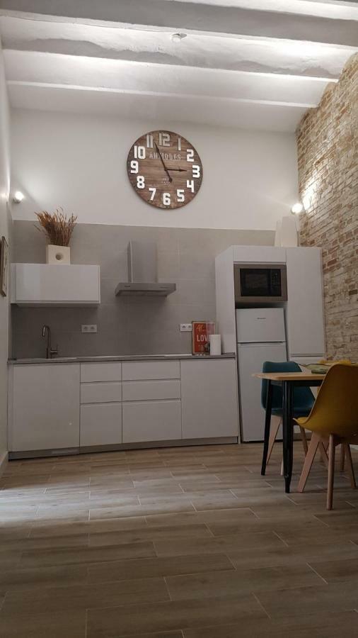 Luxury Apartment In Triana Close To The River Seville Exterior photo